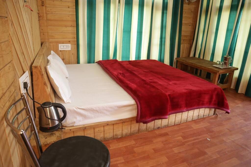 Himalayan Cedar Nest Chalet *